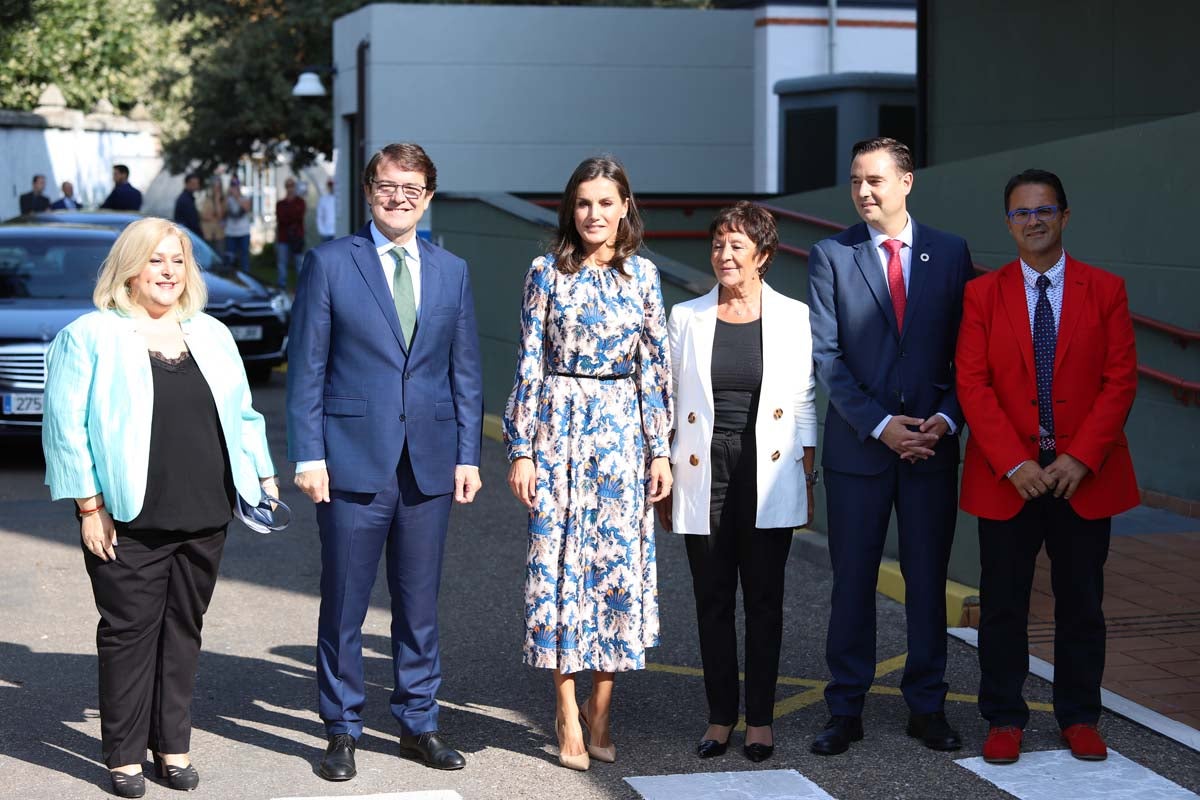 La Reina Letizia ha visitado el CREER. 