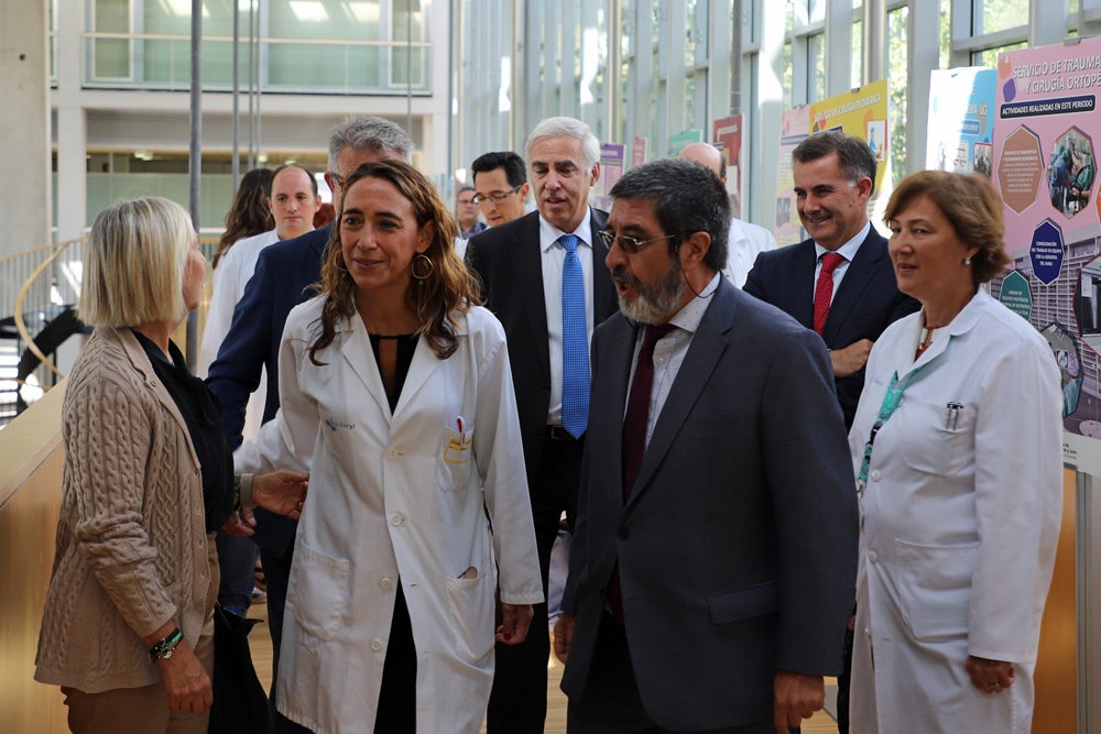 El nuevo gerente del Hospital Universitario de Burgos se ha reunido con profesionales del centro sanitario tras su reciente nombramiento