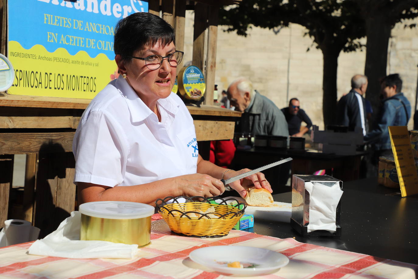 Fotos: Imágenes del Mercado de Productores de Burgos Alimenta del Día de la Provincia, celebrado en Briviesca