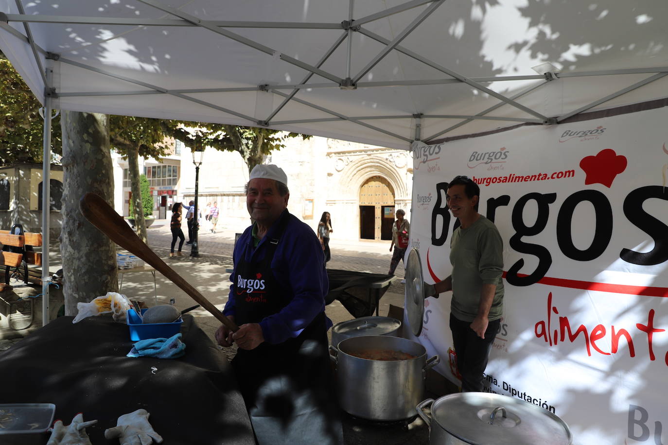 Fotos: Imágenes del Mercado de Productores de Burgos Alimenta del Día de la Provincia, celebrado en Briviesca