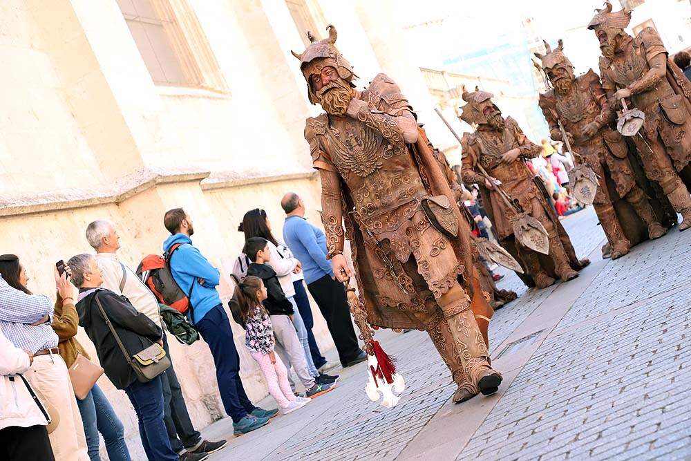 Las calles burgalesas retroceden este fin de semana al siglo XI, época del conocido Cid Campeador, con un amplio programa de actos. 