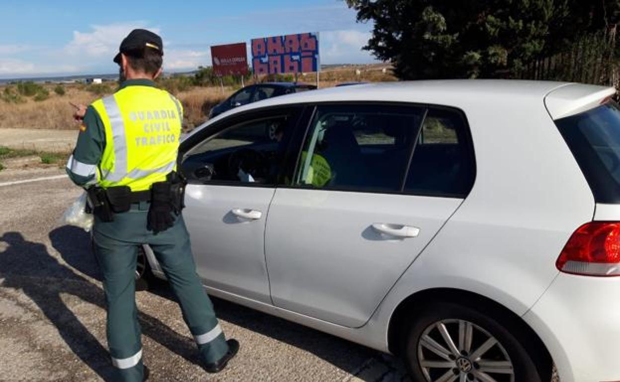 Denuncian en una semana a 57 personas en Burgos por no llevar puesto el cinturón de seguridad