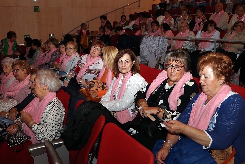 Fotos: Encuentro de personas diagnosticadas de cáncer de mama en Castilla y León