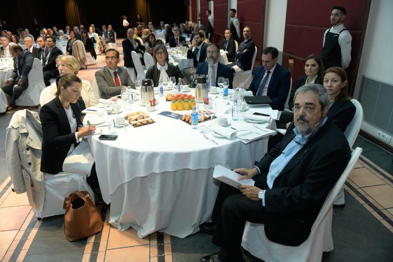 El Norte de Castilla y BBVA han celebrado este miércoles un desayuno informativo cuyo tema central es 'La disrupción digital, una oportunidad para crecer'.