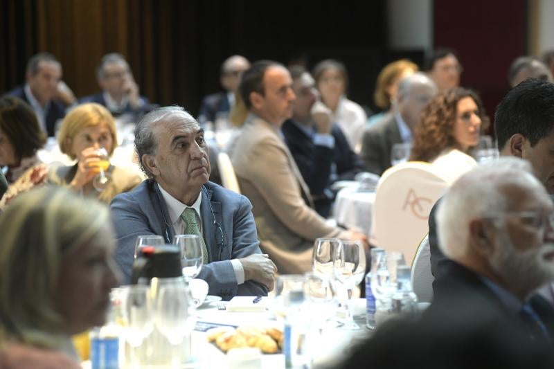 El Norte de Castilla y BBVA han celebrado este miércoles un desayuno informativo cuyo tema central es 'La disrupción digital, una oportunidad para crecer'.