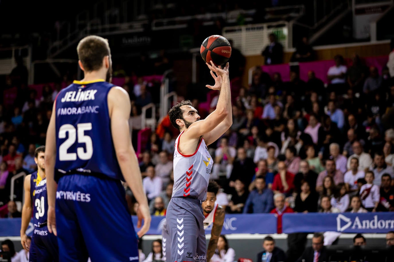 Fotos: Imágenes del partido disputado entre MoraBanc Andorra y San Pablo Burgos