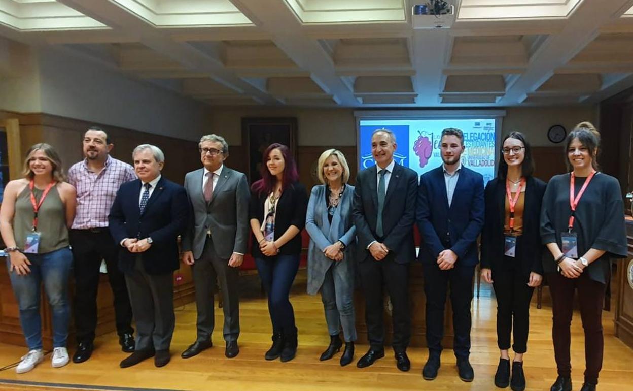 La consejera de Sanidad, Verónica Casado, asiste a la inauguración de las LXXXVI Jornadas Estatales de Estudiantes de Medicina.
