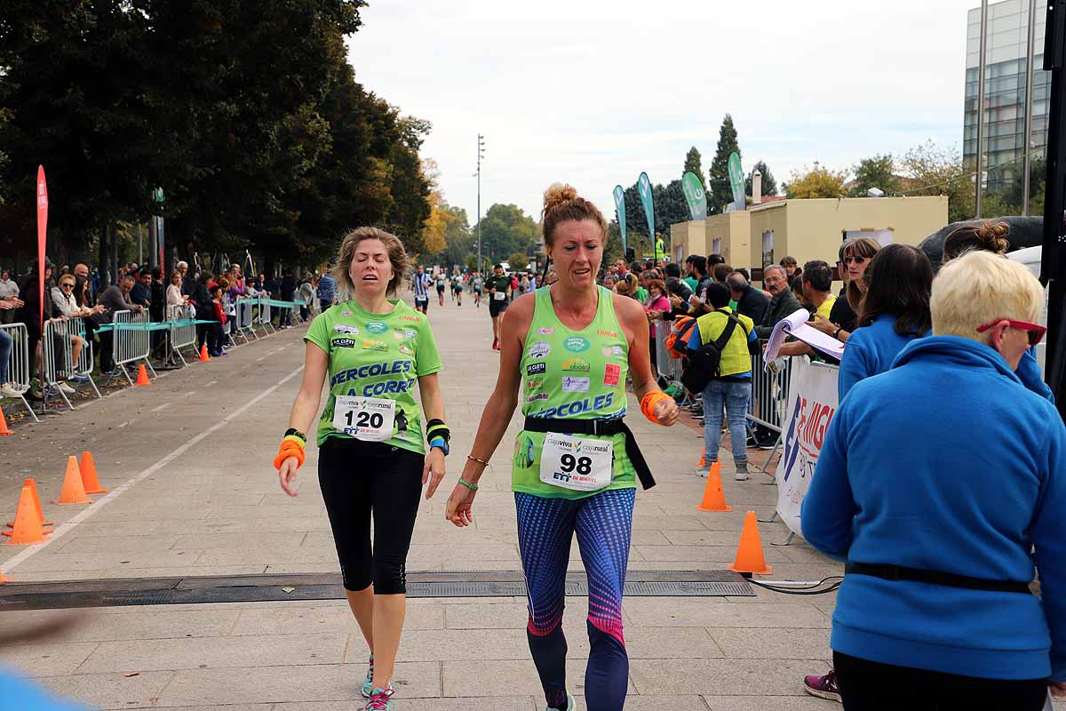 Dani Arce y Lidia Campo han sido los vencedores en la prueba de 10 kilómetros que ha recorridos las calles burgaleses. 