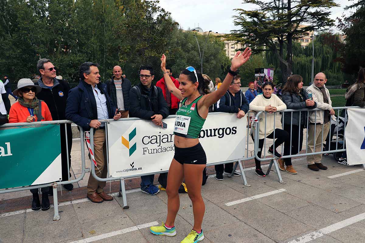 Dani Arce y Lidia Campo han sido los vencedores en la prueba de 10 kilómetros que ha recorridos las calles burgaleses. 