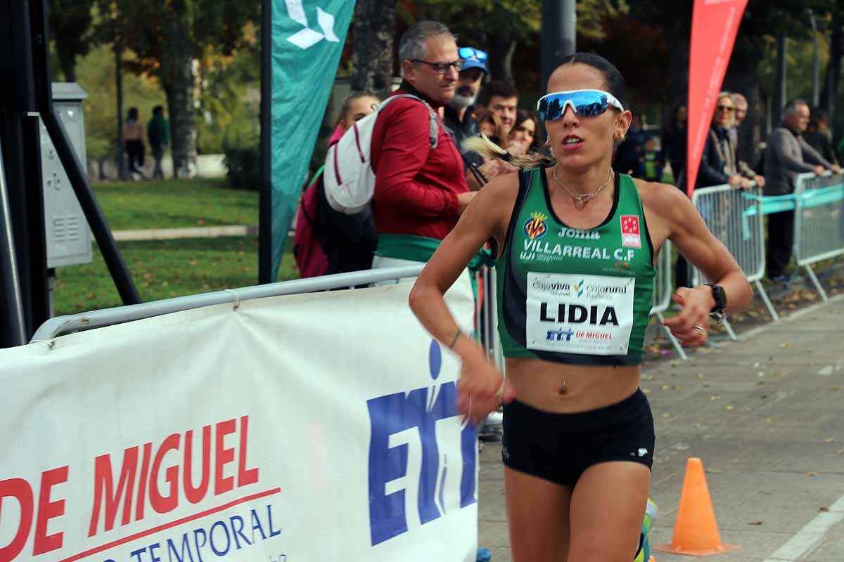 Dani Arce y Lidia Campo han sido los vencedores en la prueba de 10 kilómetros que ha recorridos las calles burgaleses. 