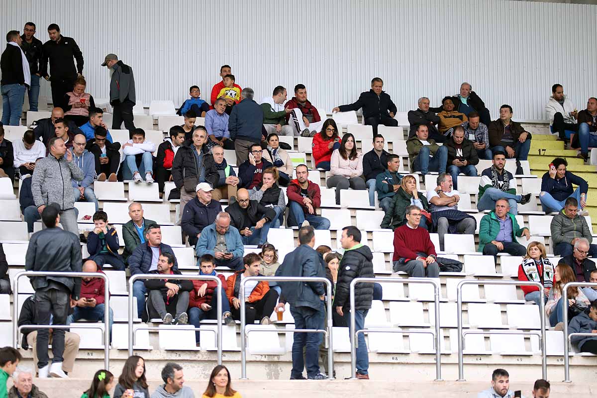 Las gradas de El Plantío no pudieron presenciar una victoria de su equipo esta tarde. 