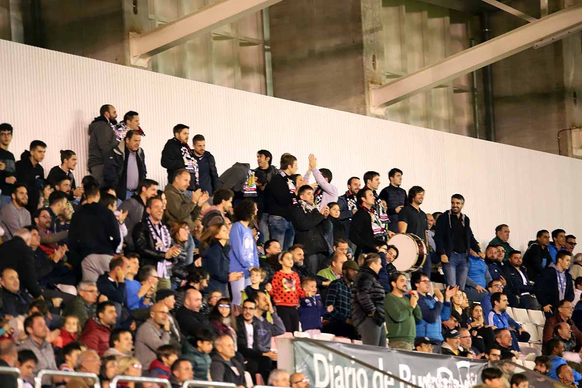 Las gradas de El Plantío no pudieron presenciar una victoria de su equipo esta tarde. 