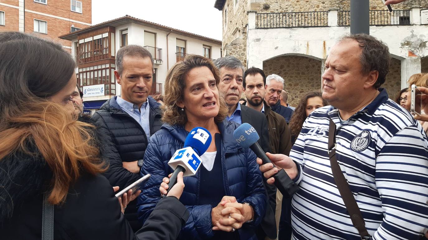 Fotos: Visita de la ministra de Transición Ecológica en funciones, Teresa Ribera, a Medina de Pomar