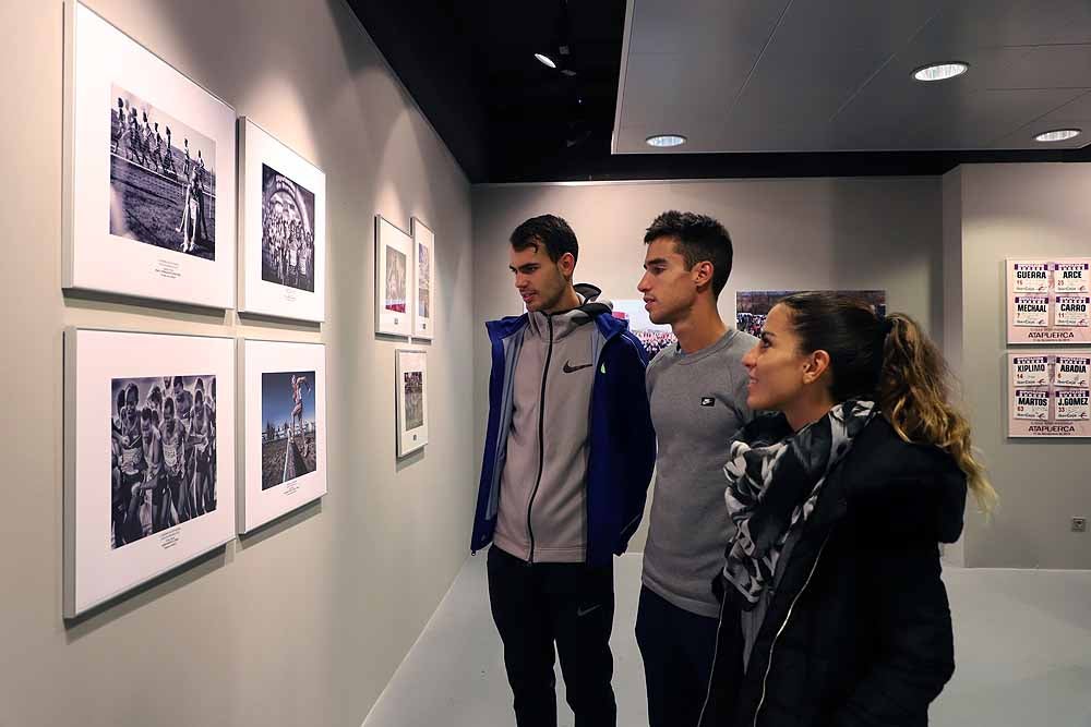 Fotos: Imágenes de la exposición &#039;XV Aniversariodel Cross de Atapuerca&#039;