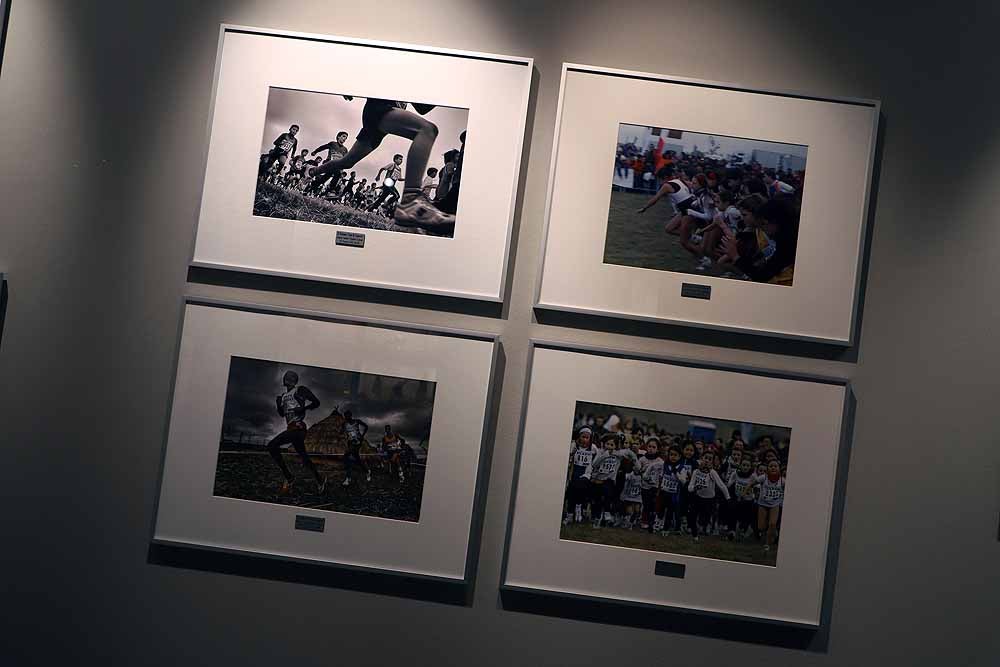 Fotos: Imágenes de la exposición &#039;XV Aniversariodel Cross de Atapuerca&#039;