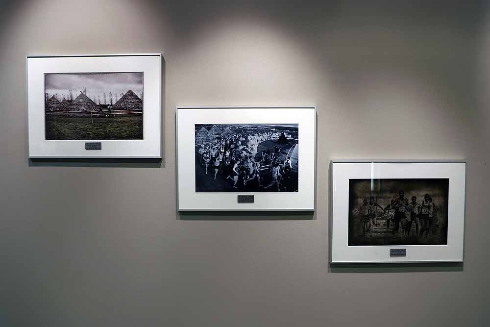 Fotos: Imágenes de la exposición &#039;XV Aniversariodel Cross de Atapuerca&#039;