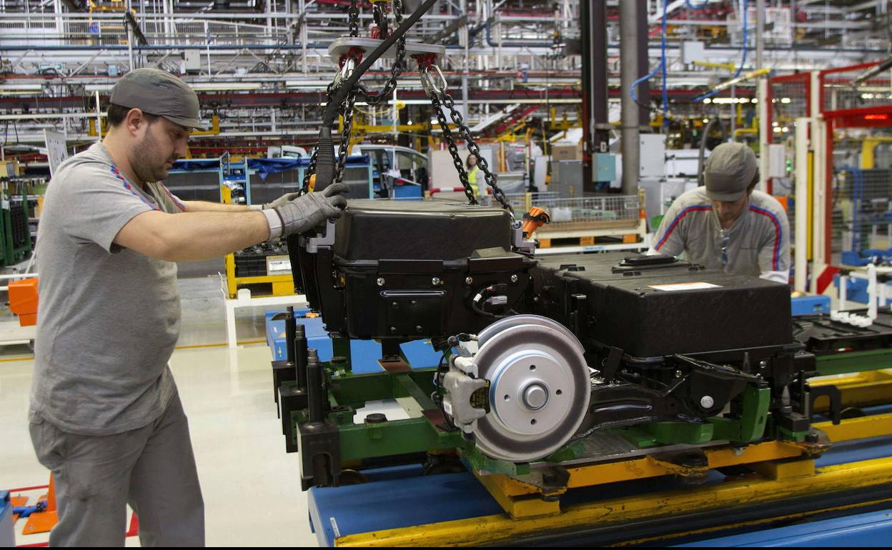 El paro en la industria ha crecido en 179 personas