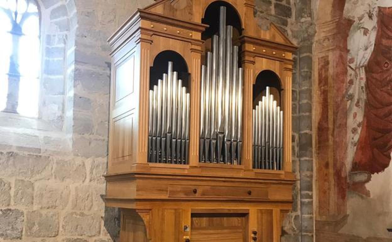 Órgano instalado en la iglesia de Castrillo Mota de Judíos.