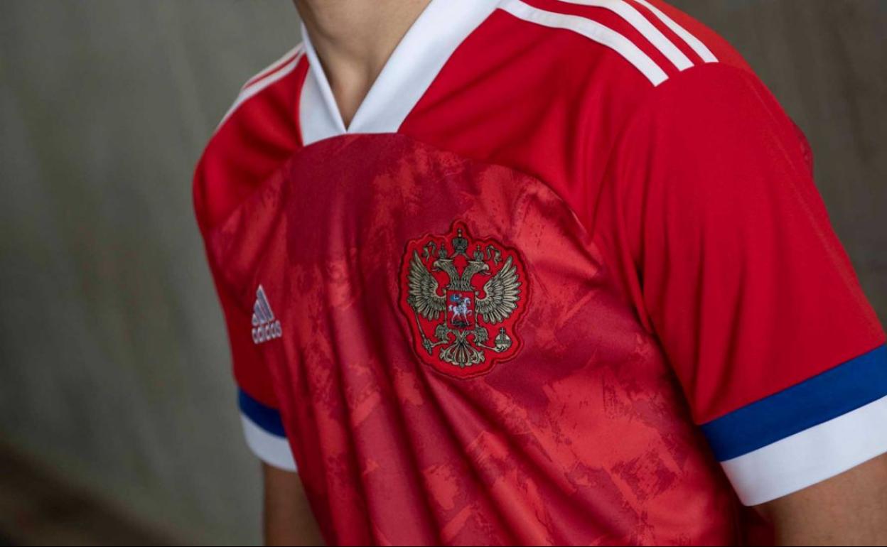 La Federación rusa de fútbol rechaza la camiseta nacional diseñada por Adidas