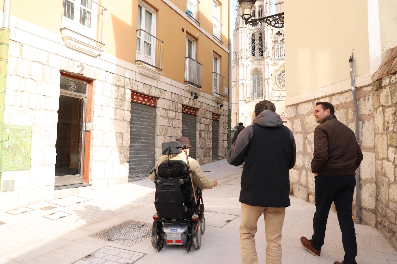 Fotos: Burgos elimina las barreras arquitectónicas para llegar hasta la Catedral de Burgos por la calle Santa Águeda