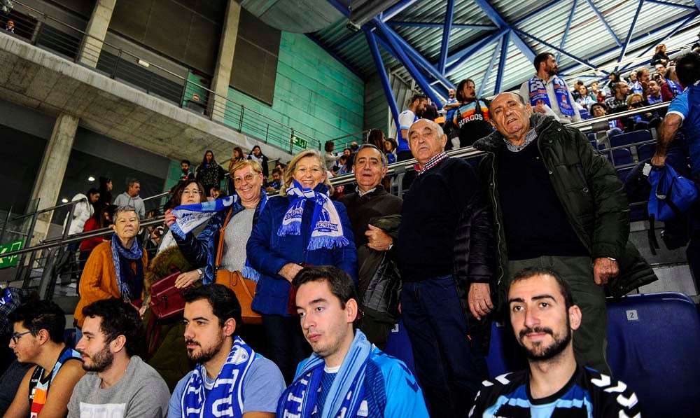 Casi un millar de burgaleses se han desplazado hasta la capital de España para ver la victoria de su equipo en el Wizink Center.