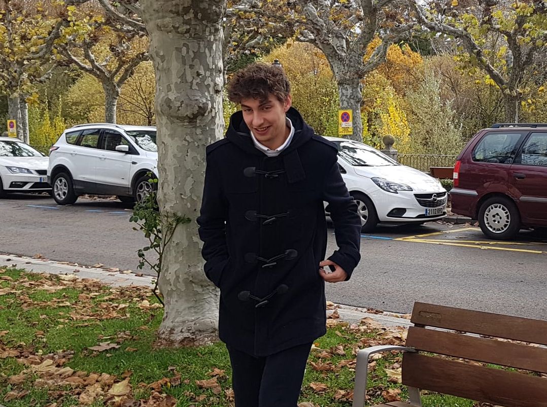 Carlos Cuadrado 'Lucho', entrando en la Audiencia Provincial para la sesión de esta mañana. 