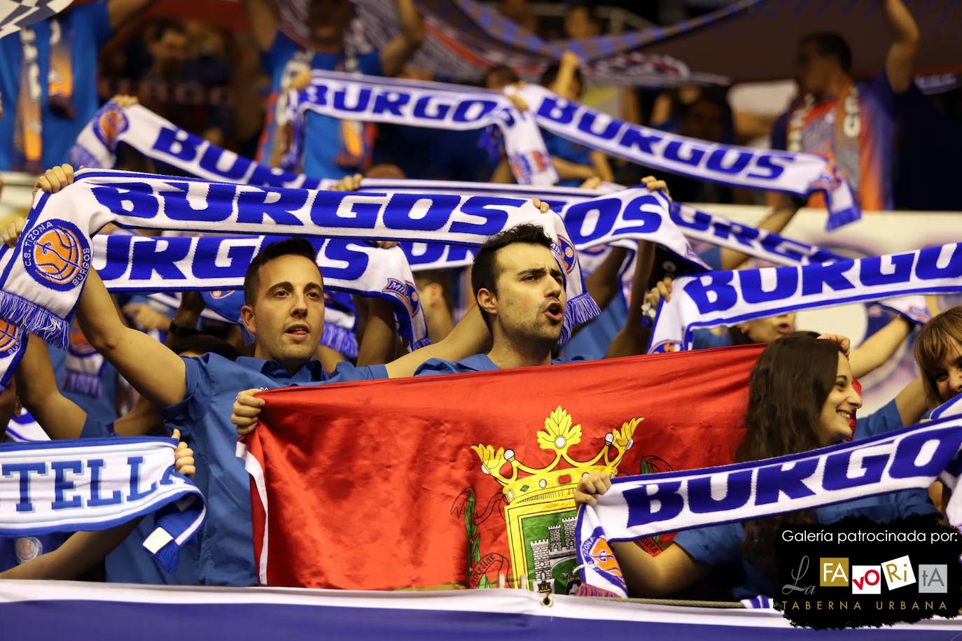 Fotos: El Coliseum vuelve a teñirse de azul