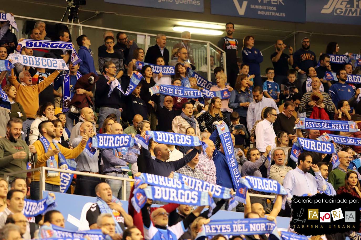 Fotos: El Coliseum vuelve a teñirse de azul