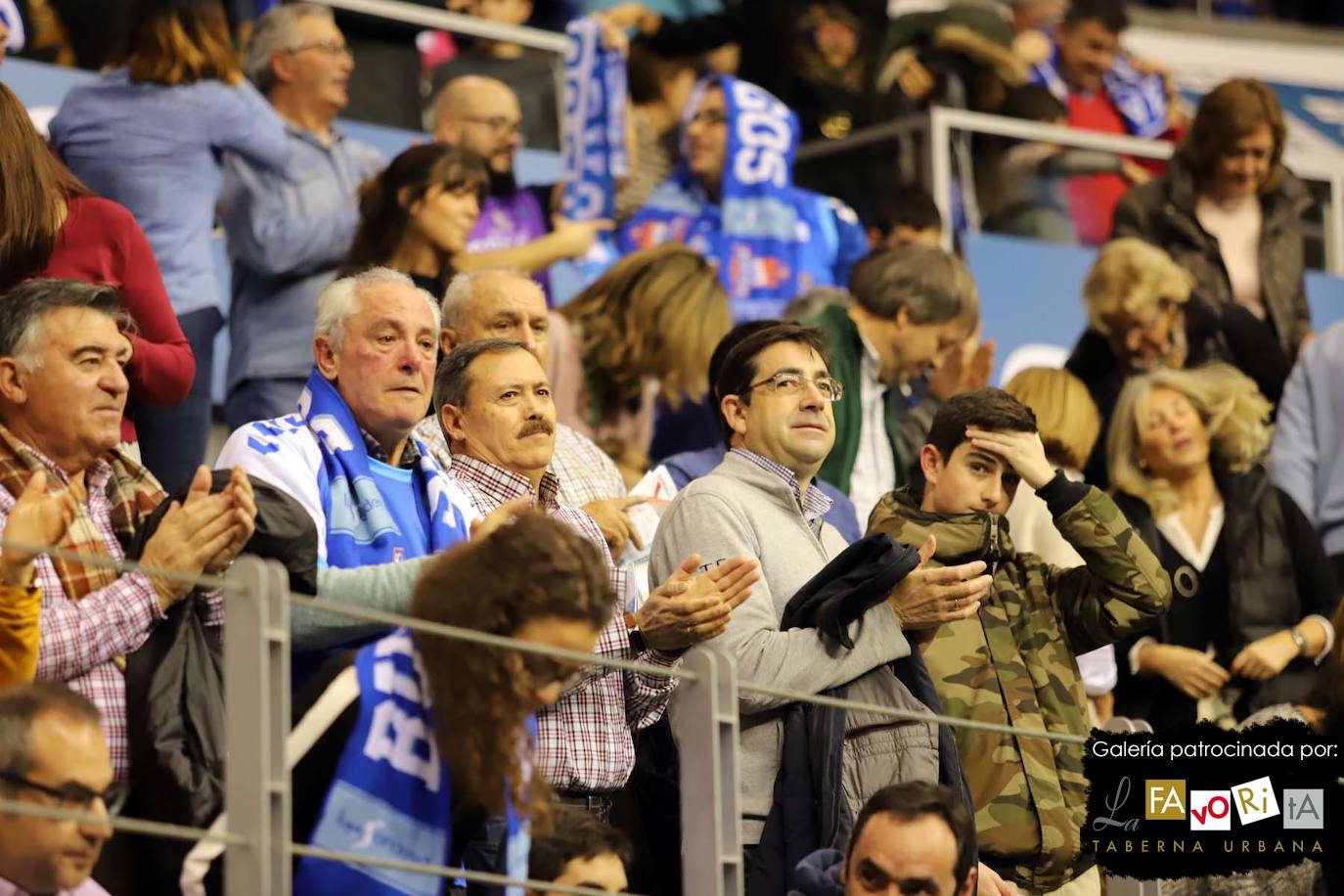 Fotos: El Coliseum vuelve a teñirse de azul