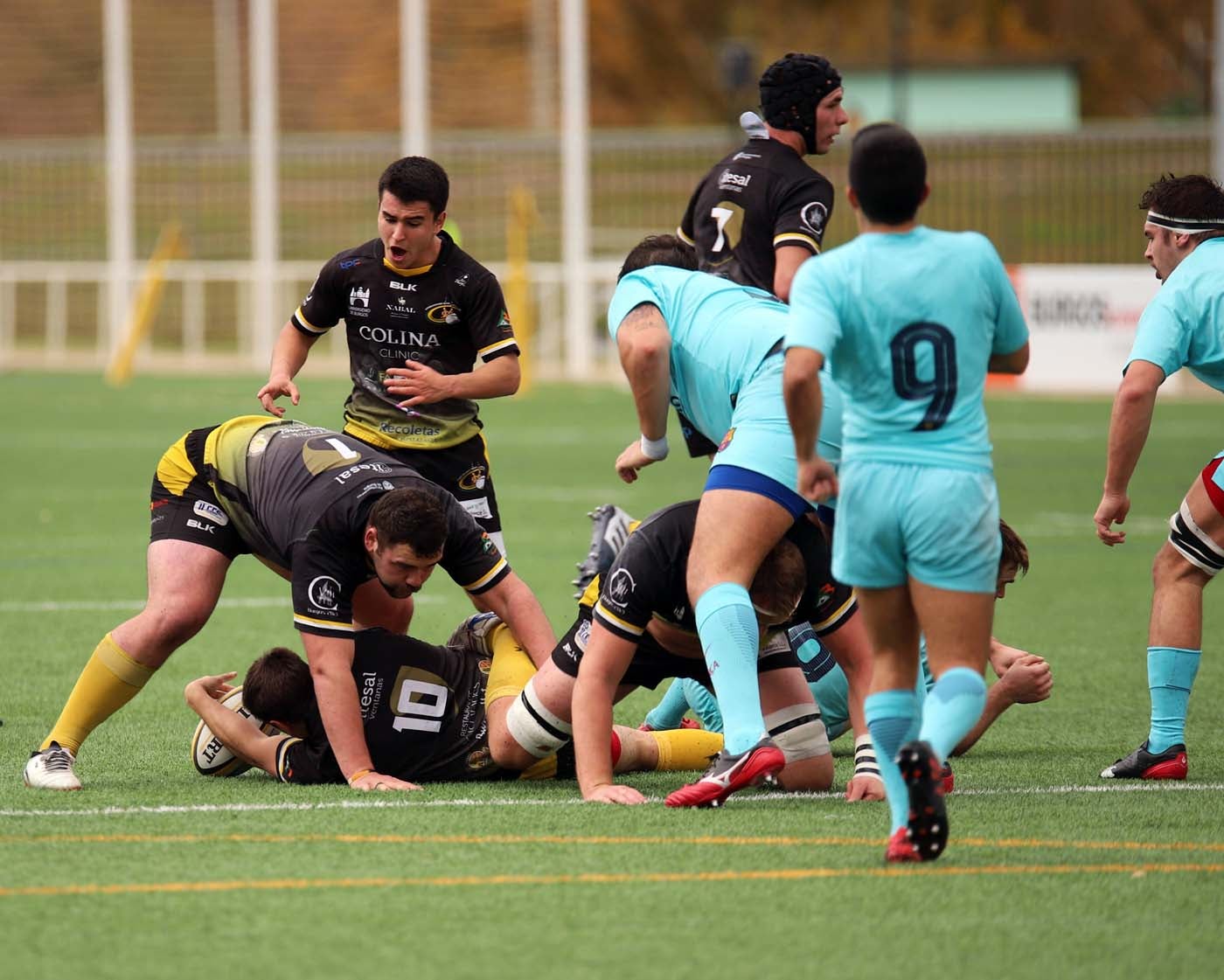 Fotos: El UBU Colina Clinic y el FC Barcelona firman tablas en San Amaro