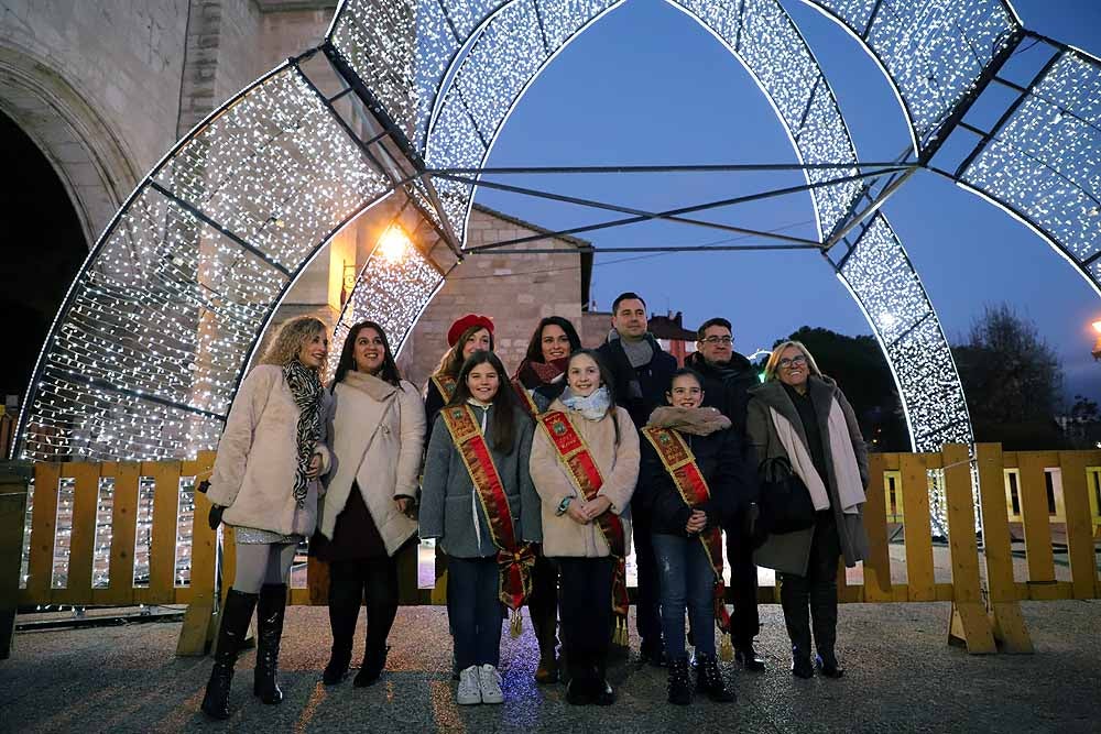 Fotos: Burgos da la bienvenidad a la Navidad con el encendido de su alumbrado