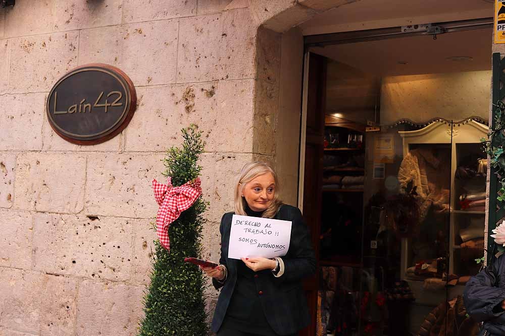 Fotos: Huelga en el comercio de Burgos