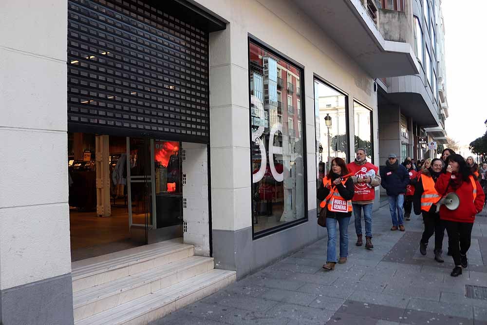 Fotos: Huelga en el comercio de Burgos