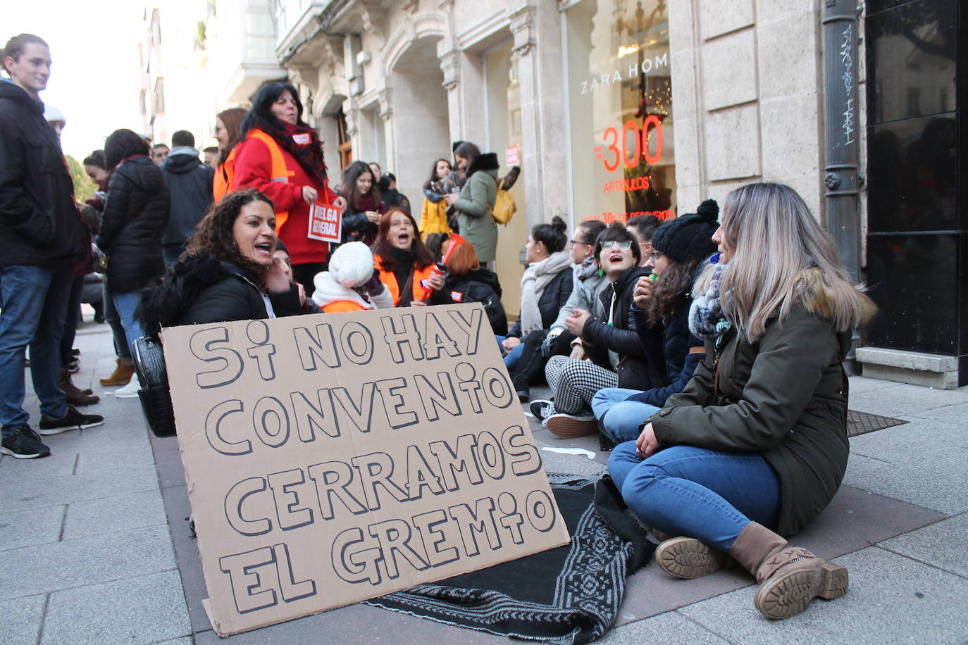 Fotos: Huelga en el comercio de Burgos