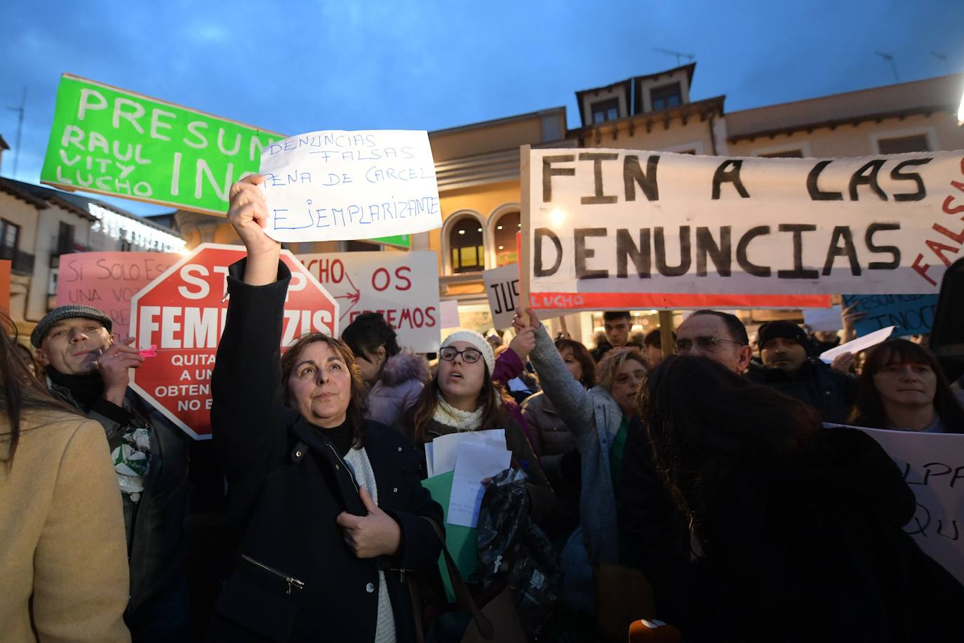 Decenas de ribereños se han manifestado en contra de la sentencia contra los exjugadores