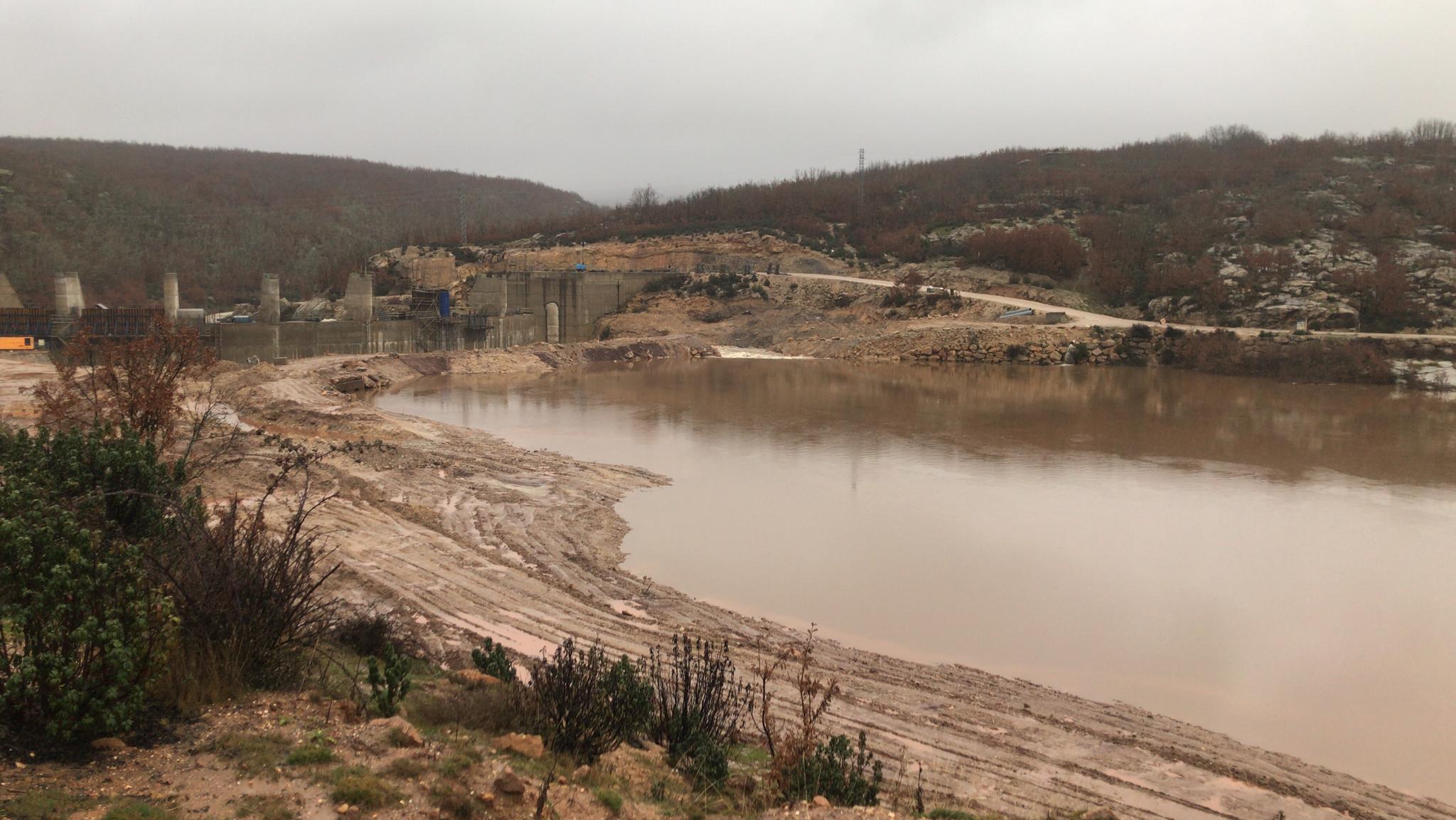 Presa de cola del pantano de Castrovido en Palacios de la Sierra.