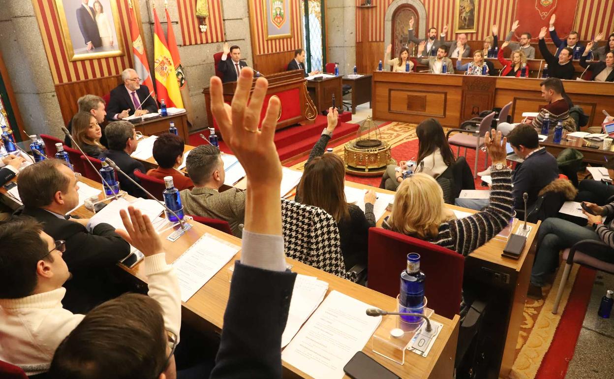 El voto de Podemos y Ciudadanos ha sido clave para sacar adelante la ordenanza. 