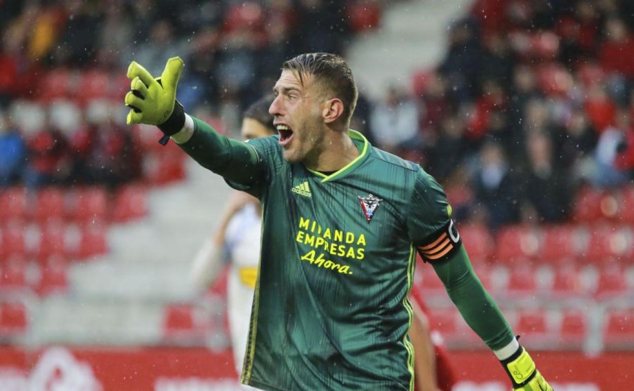 Limones volverá a defender la portería del Mirandés. 