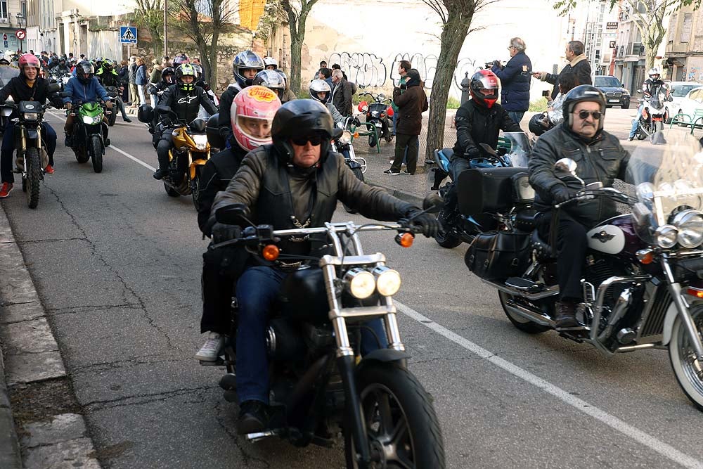 Papá Noel llega en moto