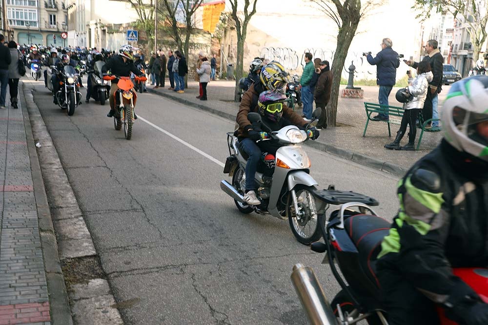 Papá Noel llega en moto