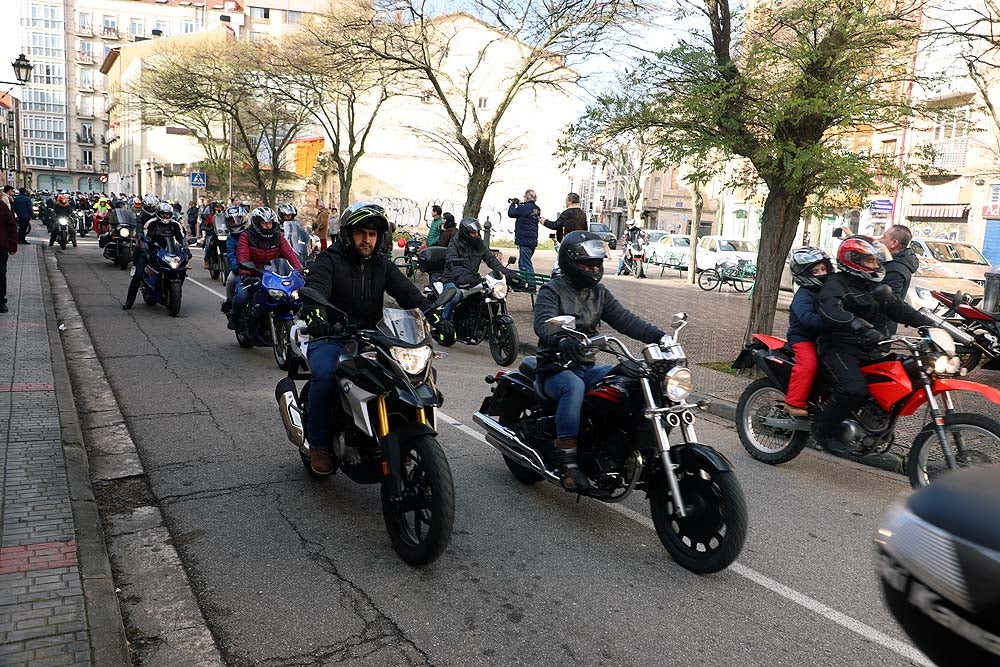 Papá Noel llega en moto