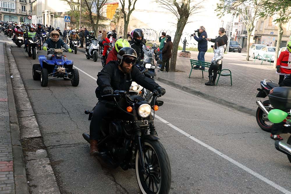 Papá Noel llega en moto