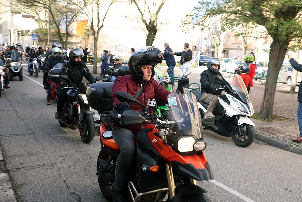 Papá Noel llega en moto