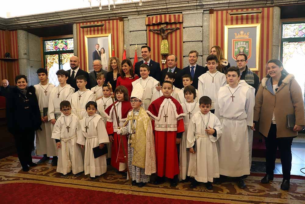 Fotos: La limpieza del Vena y los autónomos, entre las preocupaciones del Obispillo de 2019