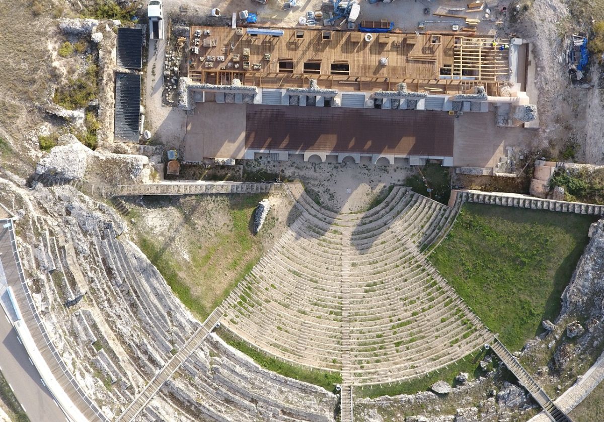 Fotos: Obras de rehabilitación del teatro romano de Clunia