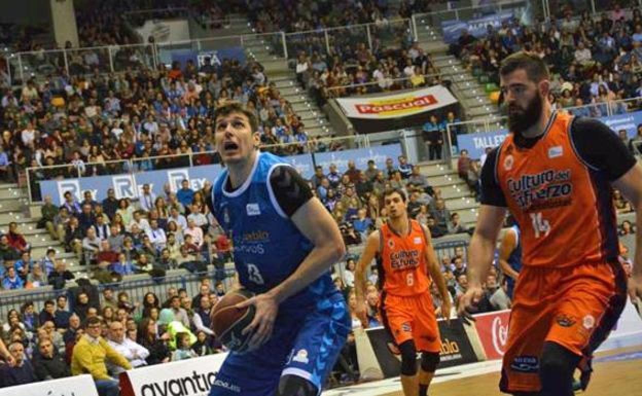 Huskic no podrá volver a las canchas al menos durante cuatro meses. 