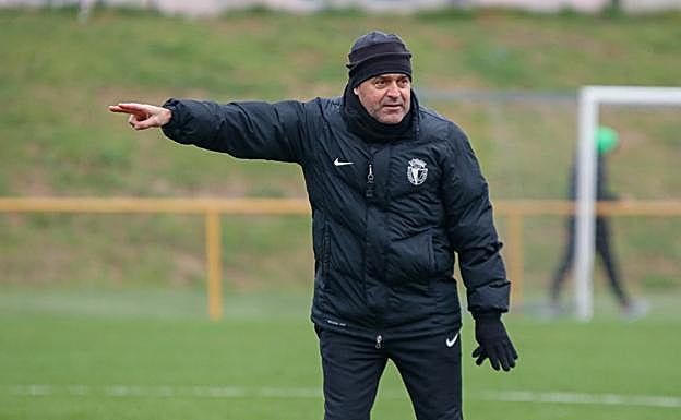 Salmerón:«Vamos a competir y dar la cara en la condiciones que nos toca»