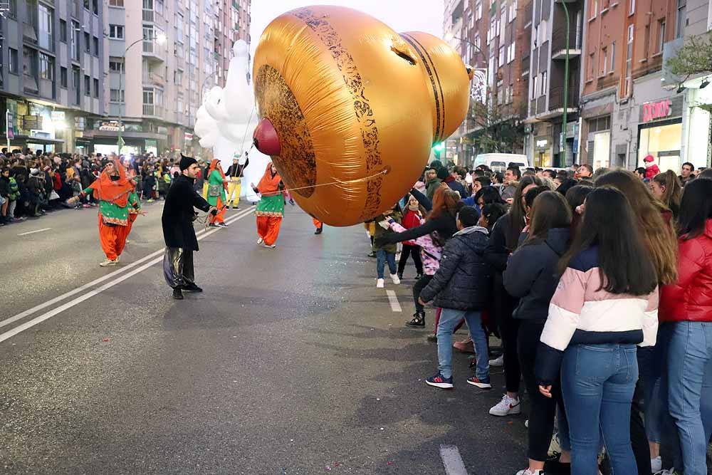 Multitudinaria Cabalgata para ver los primeros pasos de los Reyes en la capital burgalesa.