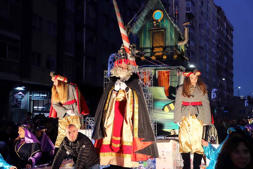 Multitudinaria Cabalgata para ver los primeros pasos de los Reyes en la capital burgalesa.