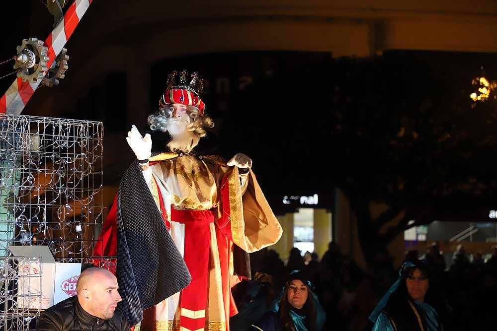 Multitudinaria Cabalgata para ver los primeros pasos de los Reyes en la capital burgalesa.